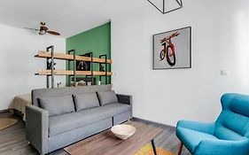 Yalarent Luxury Apartments In The Heart Of The City