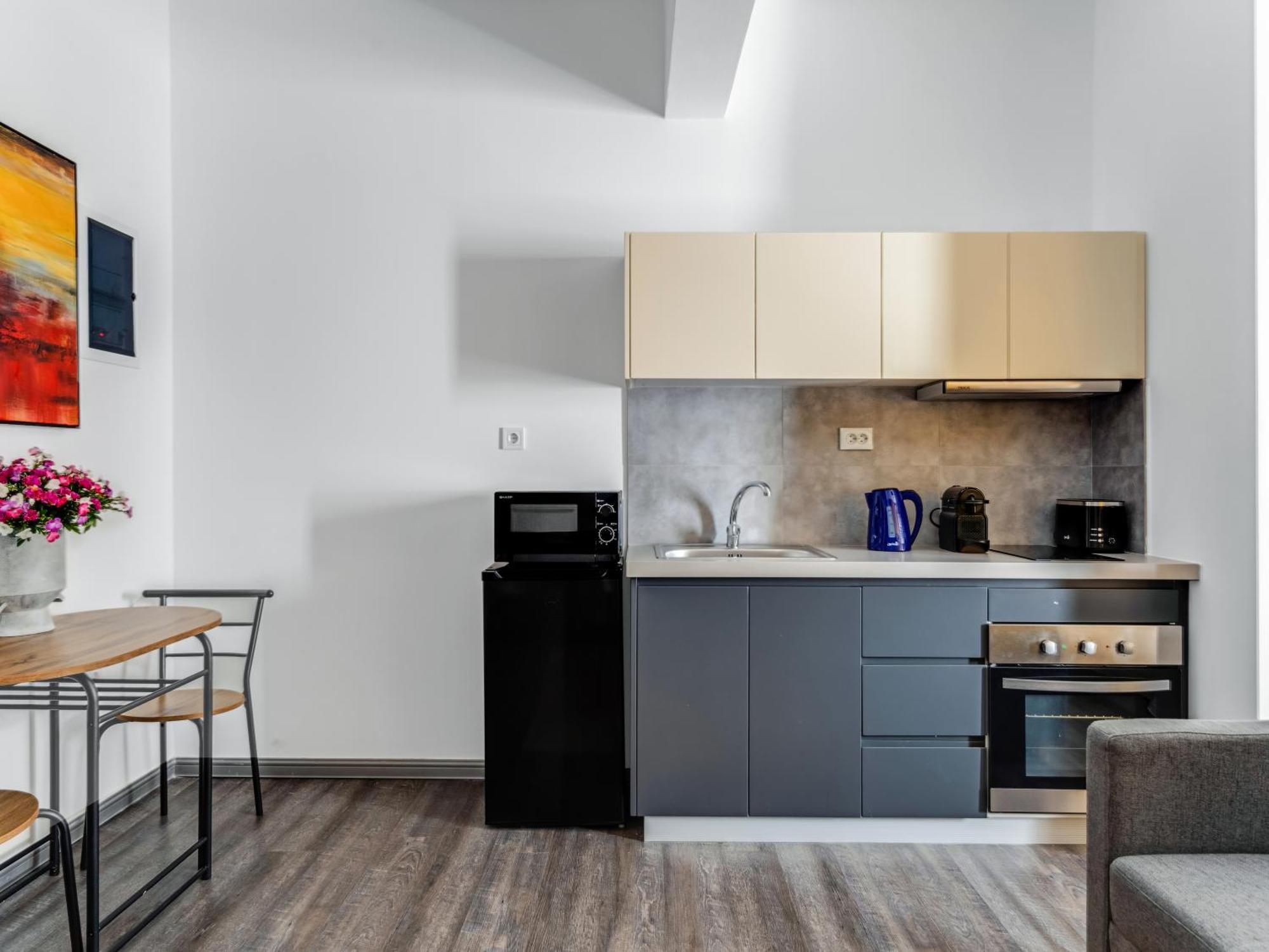 אתונה Yalarent Luxury Apartments In The Heart Of The City מראה חיצוני תמונה
