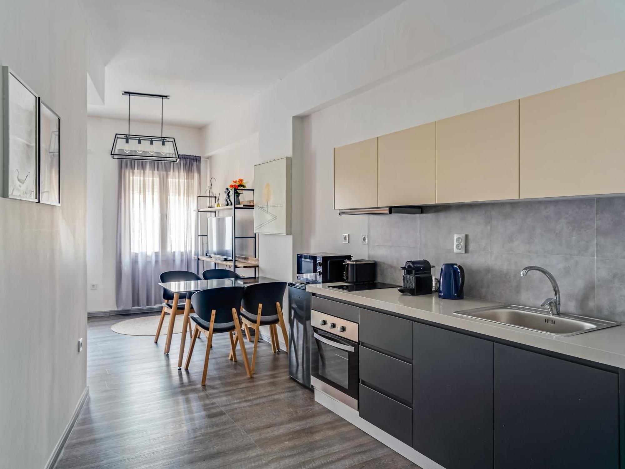 אתונה Yalarent Luxury Apartments In The Heart Of The City מראה חיצוני תמונה